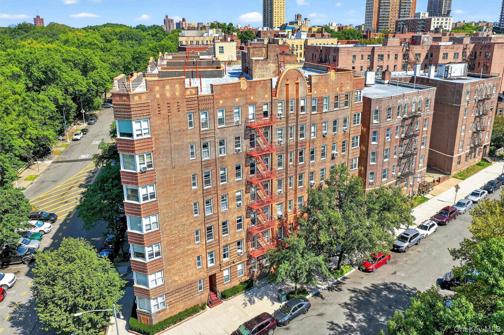 601 Pelham Parkway N # 106, Bronx, NY 10467