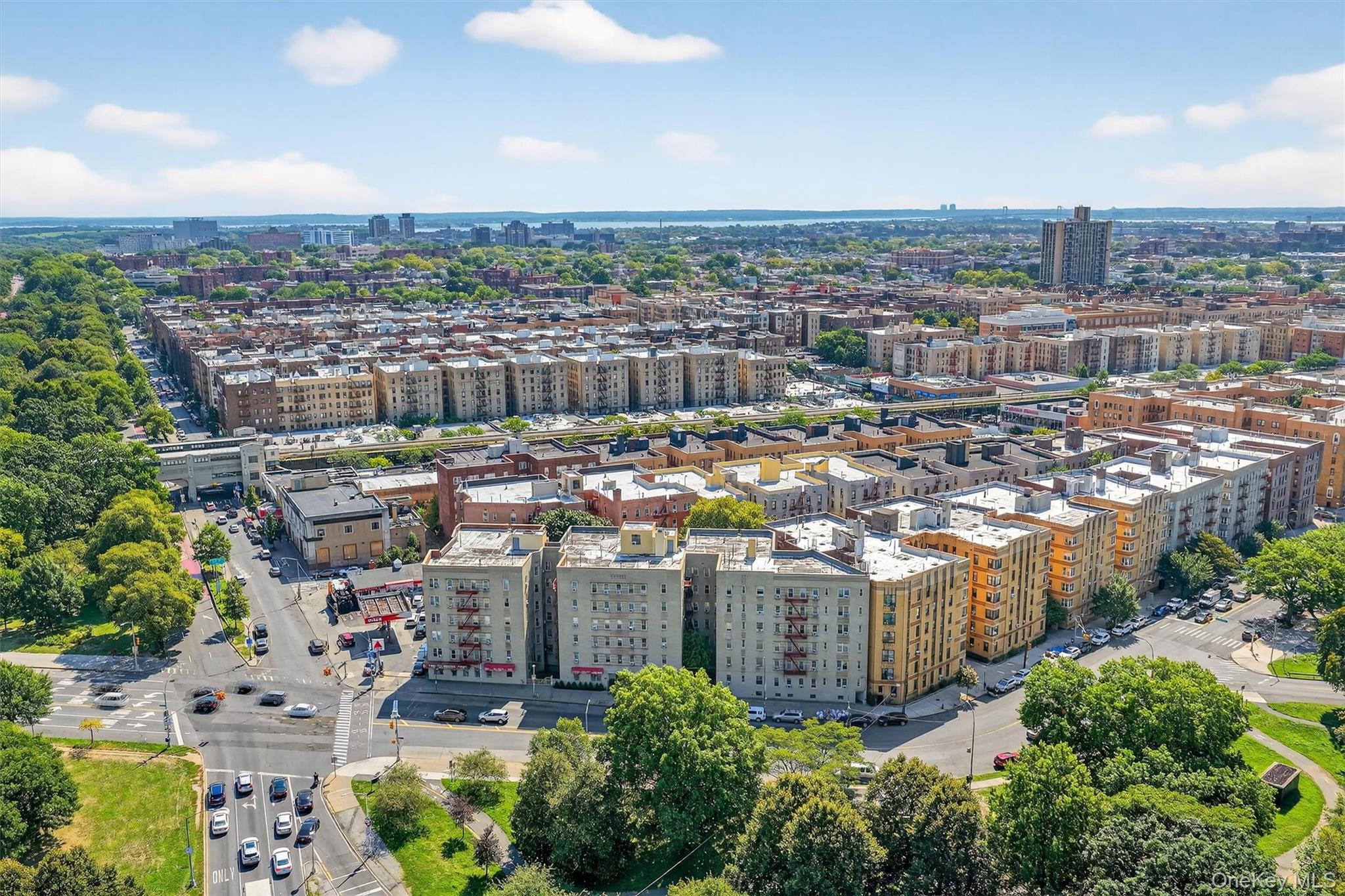 601 Pelham Parkway N # 106, Bronx, NY 10467