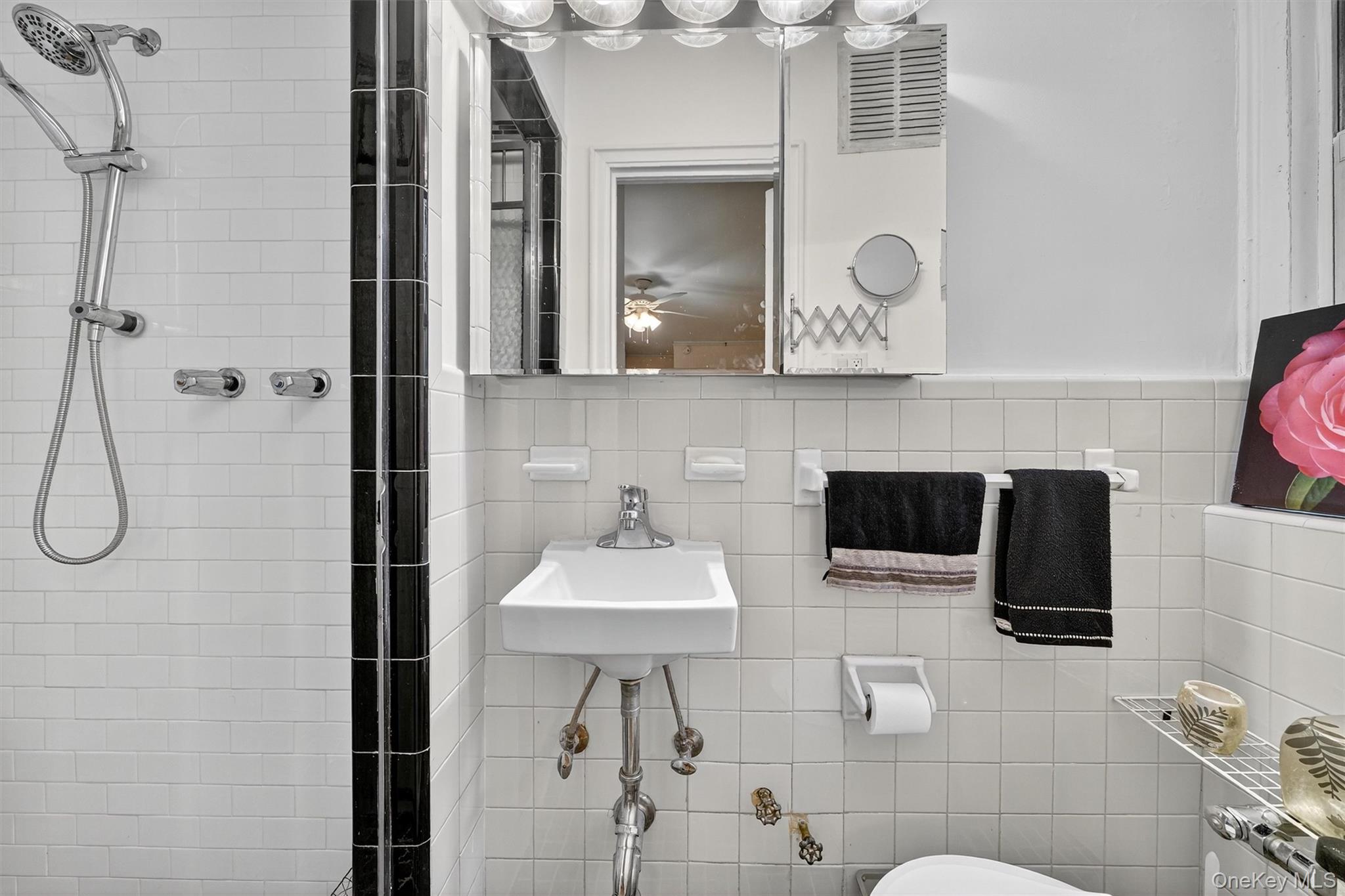 601 Pelham Parkway N # 106, Bronx, NY 10467