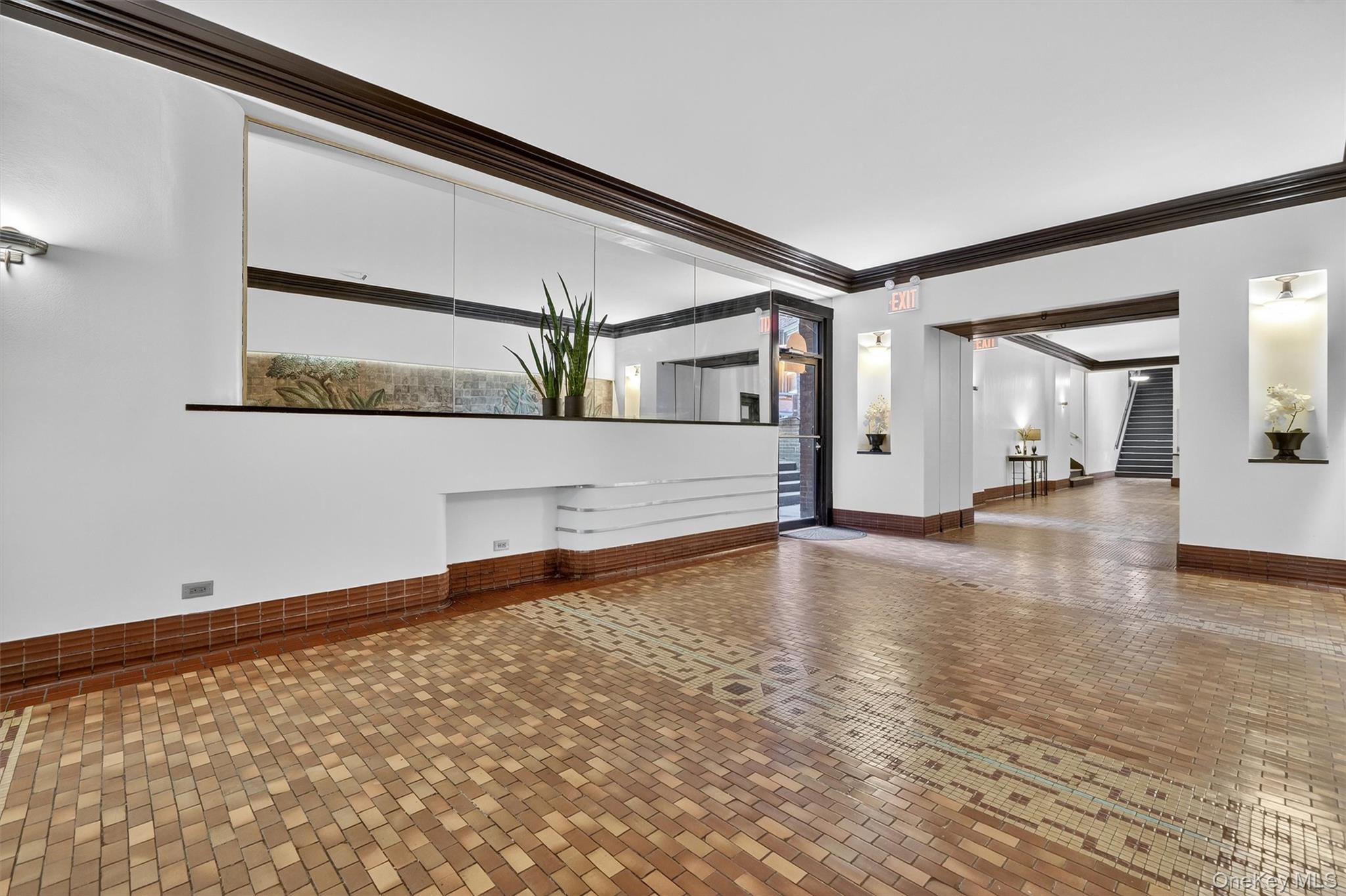 601 Pelham Parkway N # 106, Bronx, NY 10467