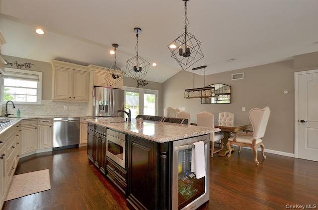 70 Westgate Road, Massapequa Park, NY 11762