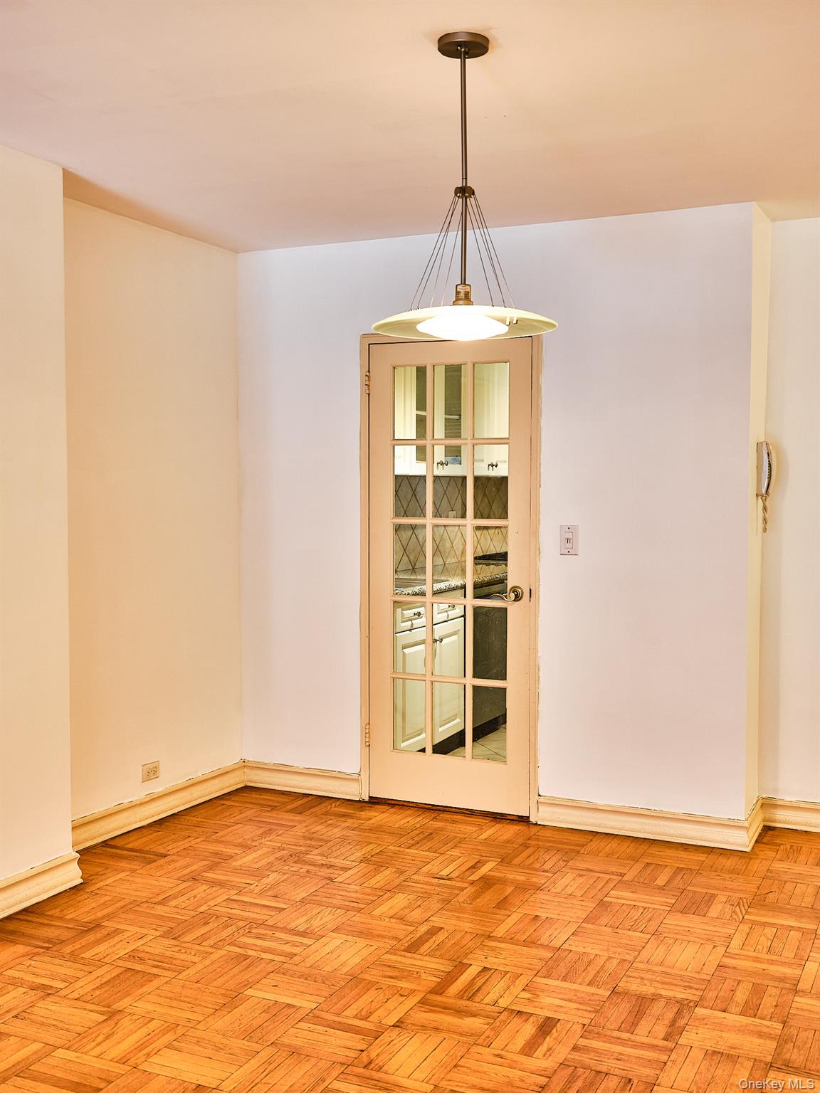 411 E 53rd Street # 8L, New York (Manhattan), NY 10022