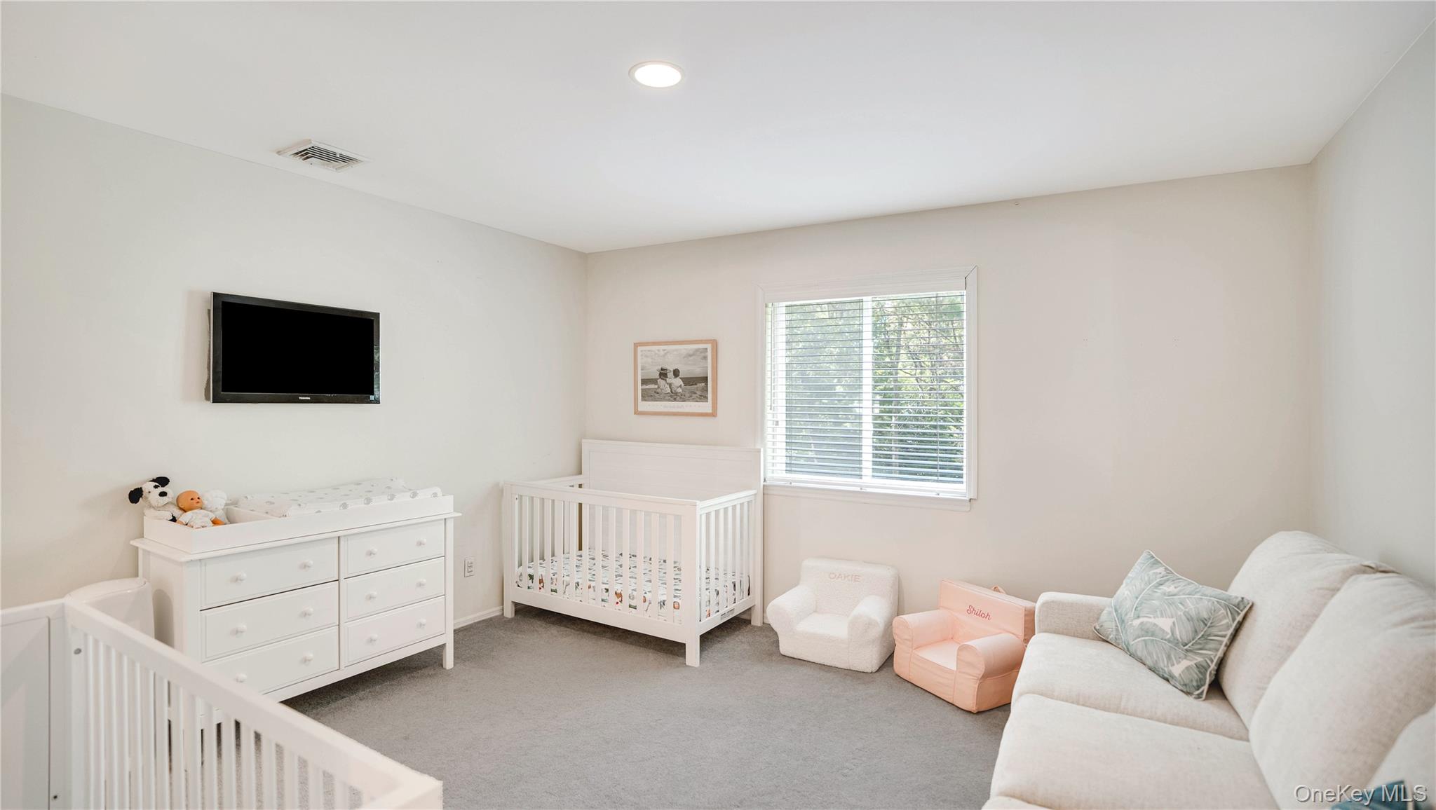 9 Rosebud Lane, East Quogue, NY 11959