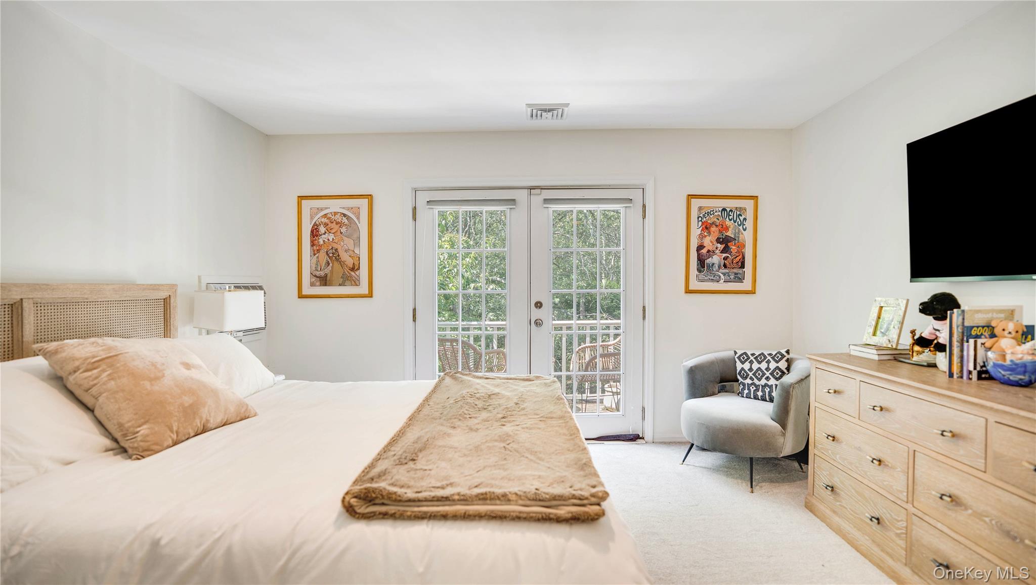 9 Rosebud Lane, East Quogue, NY 11959