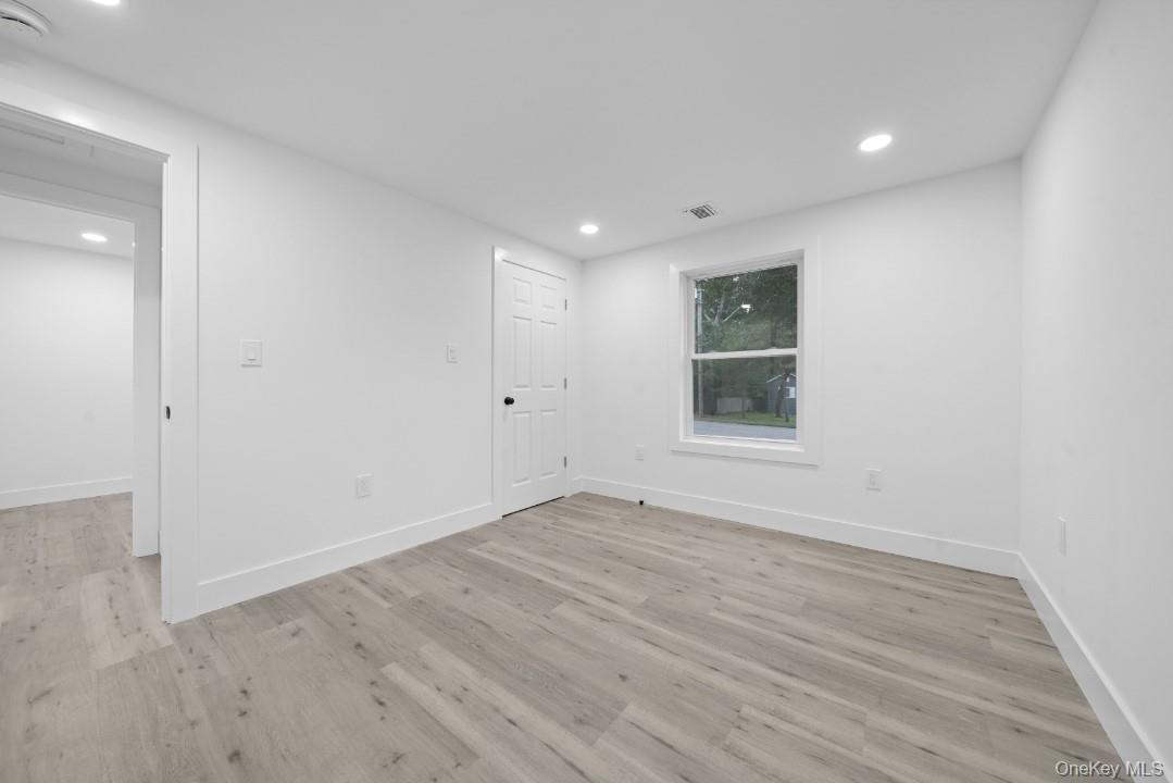 72 Oak Avenue, Riverhead, NY 11901