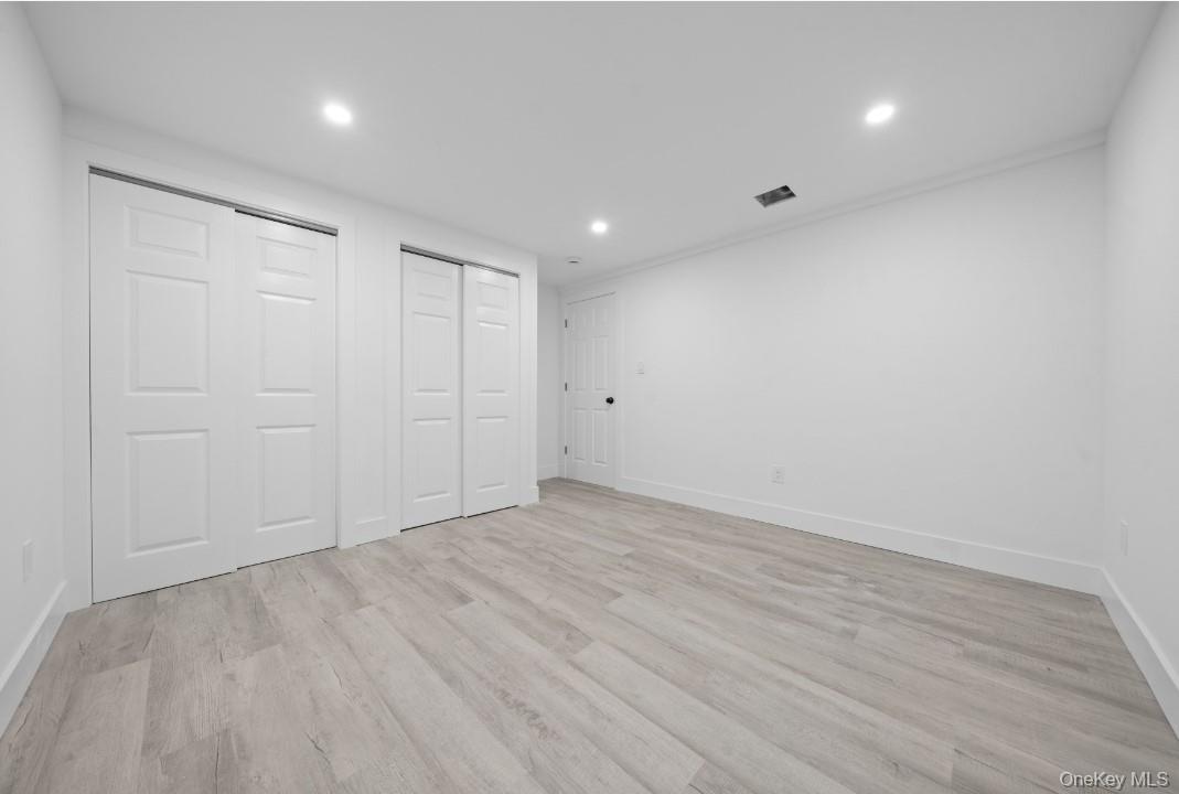 72 Oak Avenue, Riverhead, NY 11901