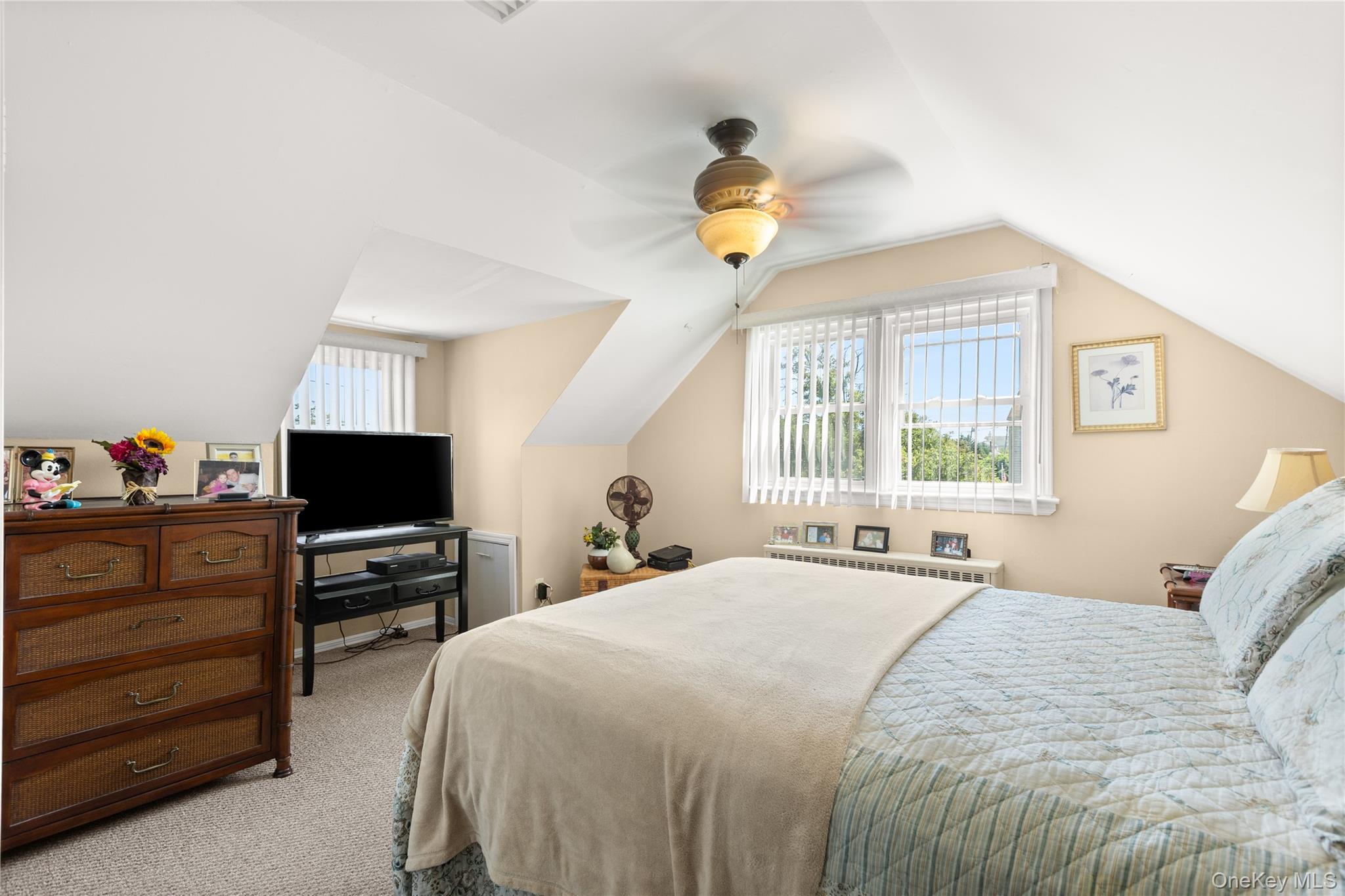 66 Inlet Drive, Lindenhurst, NY 11757