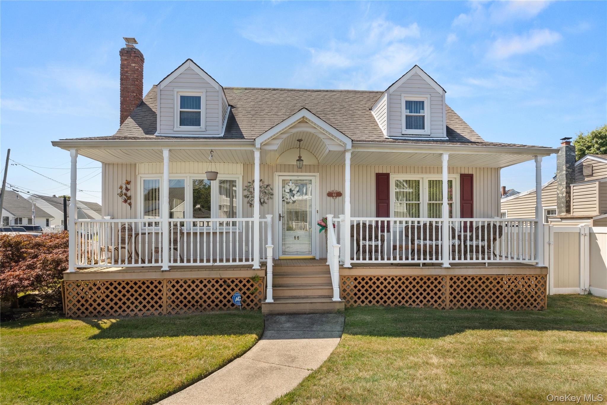 66 Inlet Drive, Lindenhurst, NY 11757