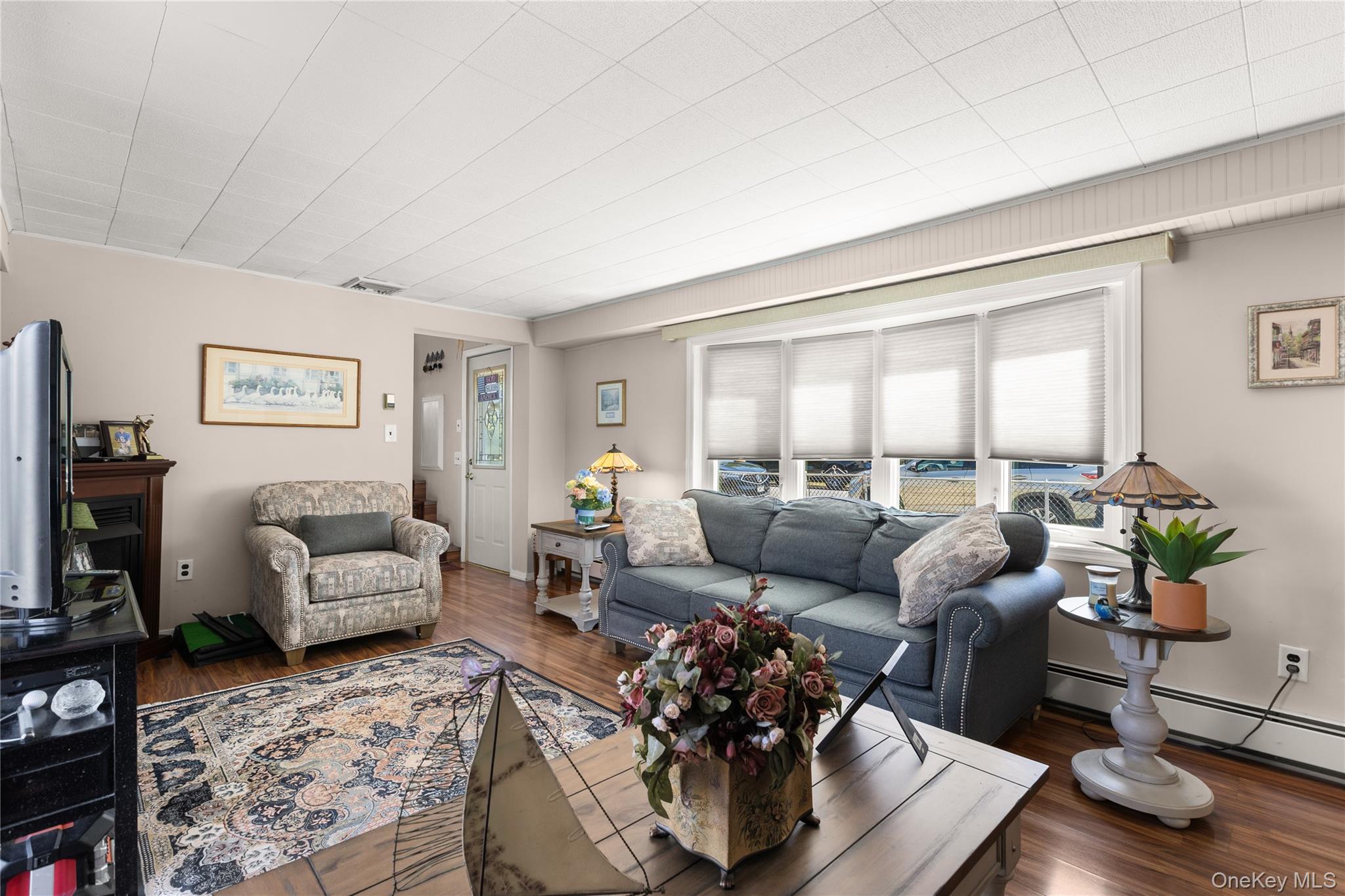 66 Inlet Drive, Lindenhurst, NY 11757