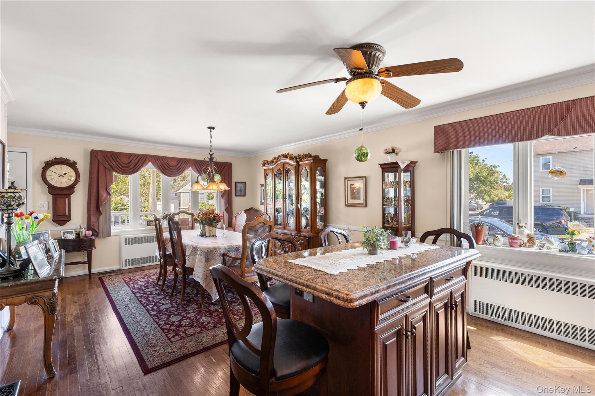 66 Inlet Drive, Lindenhurst, NY 11757