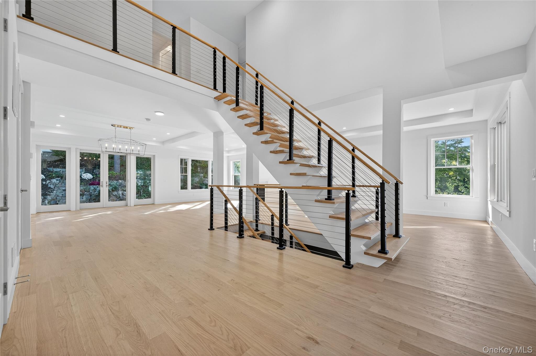 5 Pepperday Avenue, Port Washington, NY 11050