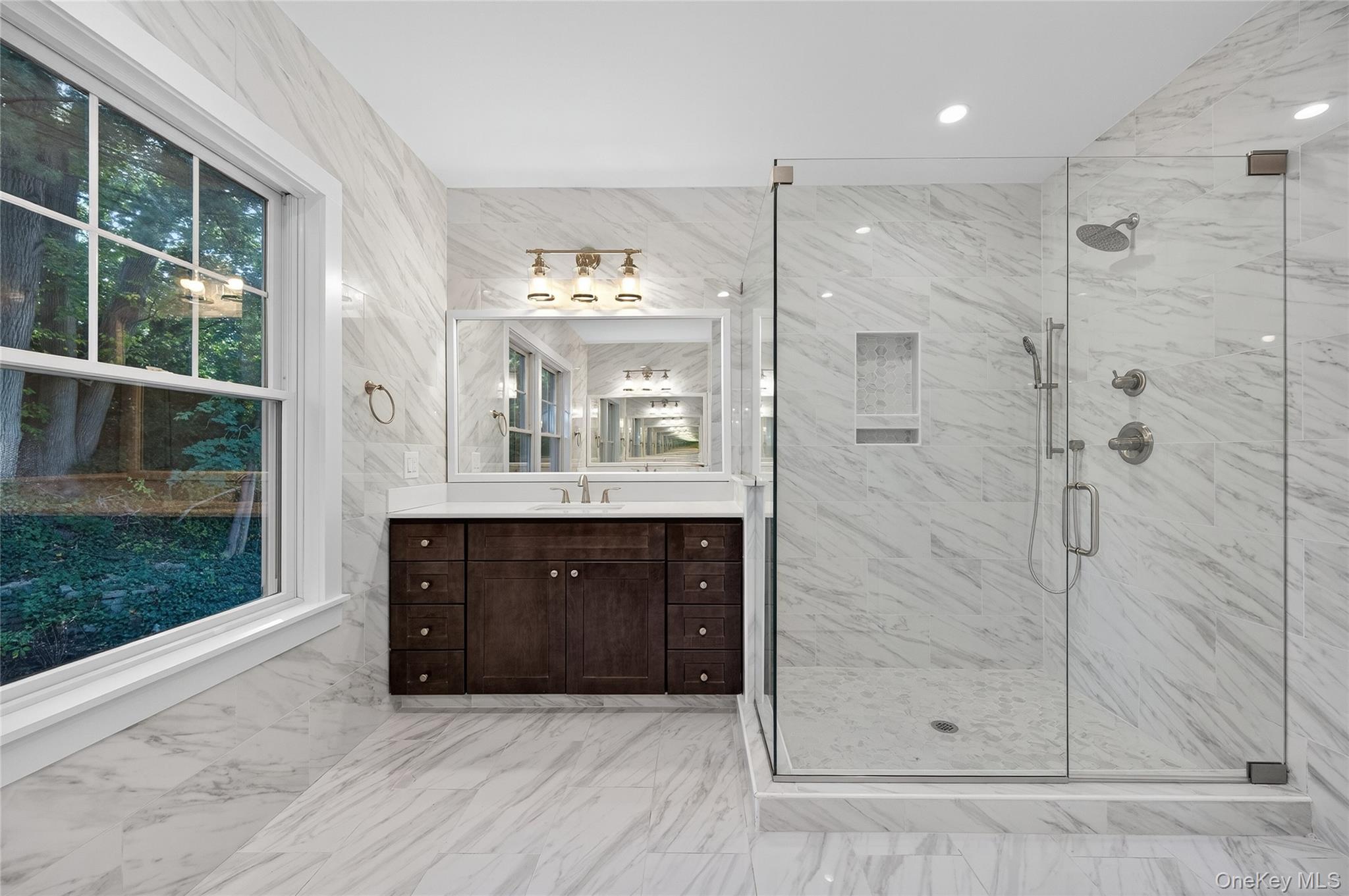 5 Pepperday Avenue, Port Washington, NY 11050