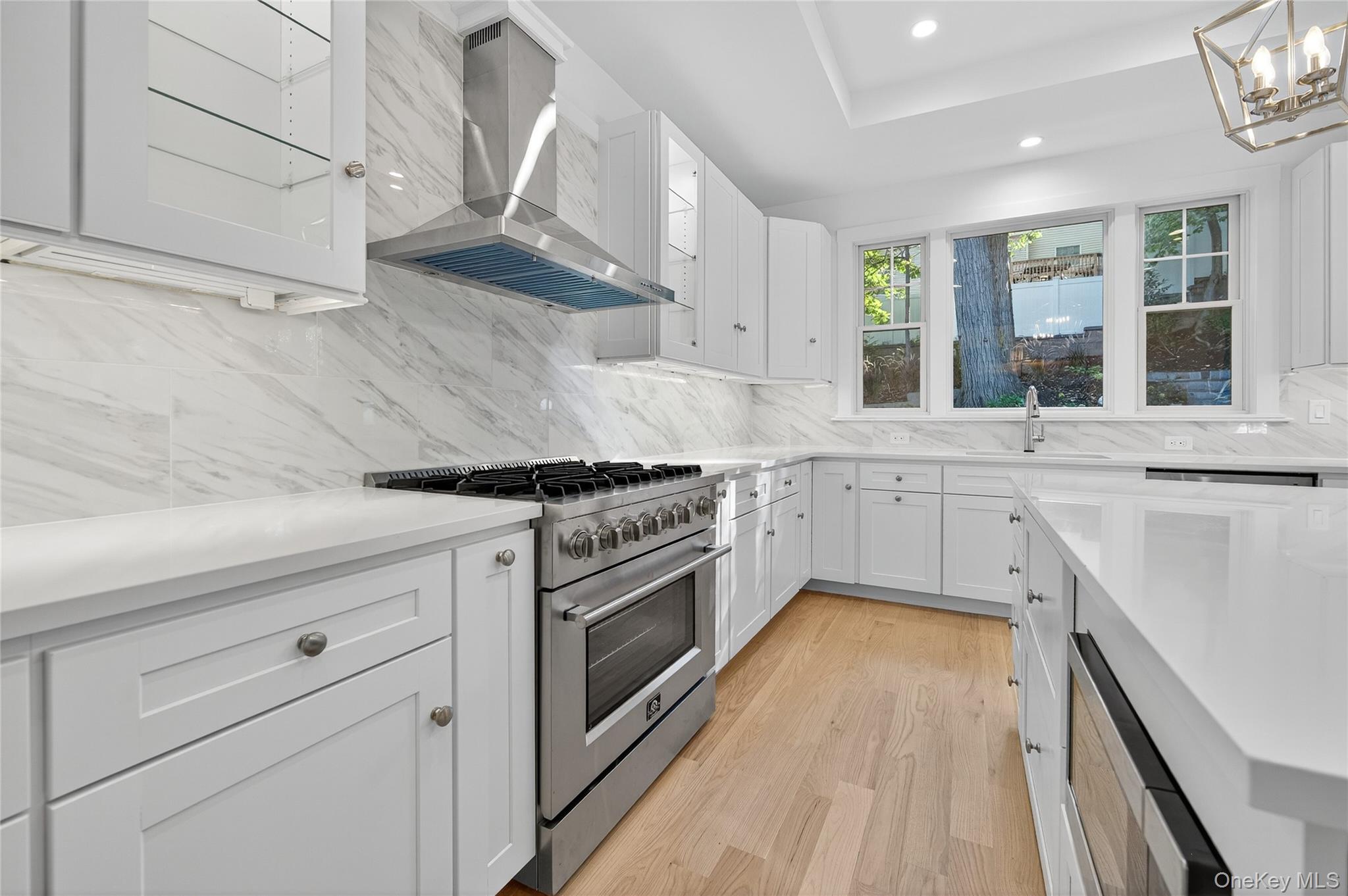 5 Pepperday Avenue, Port Washington, NY 11050