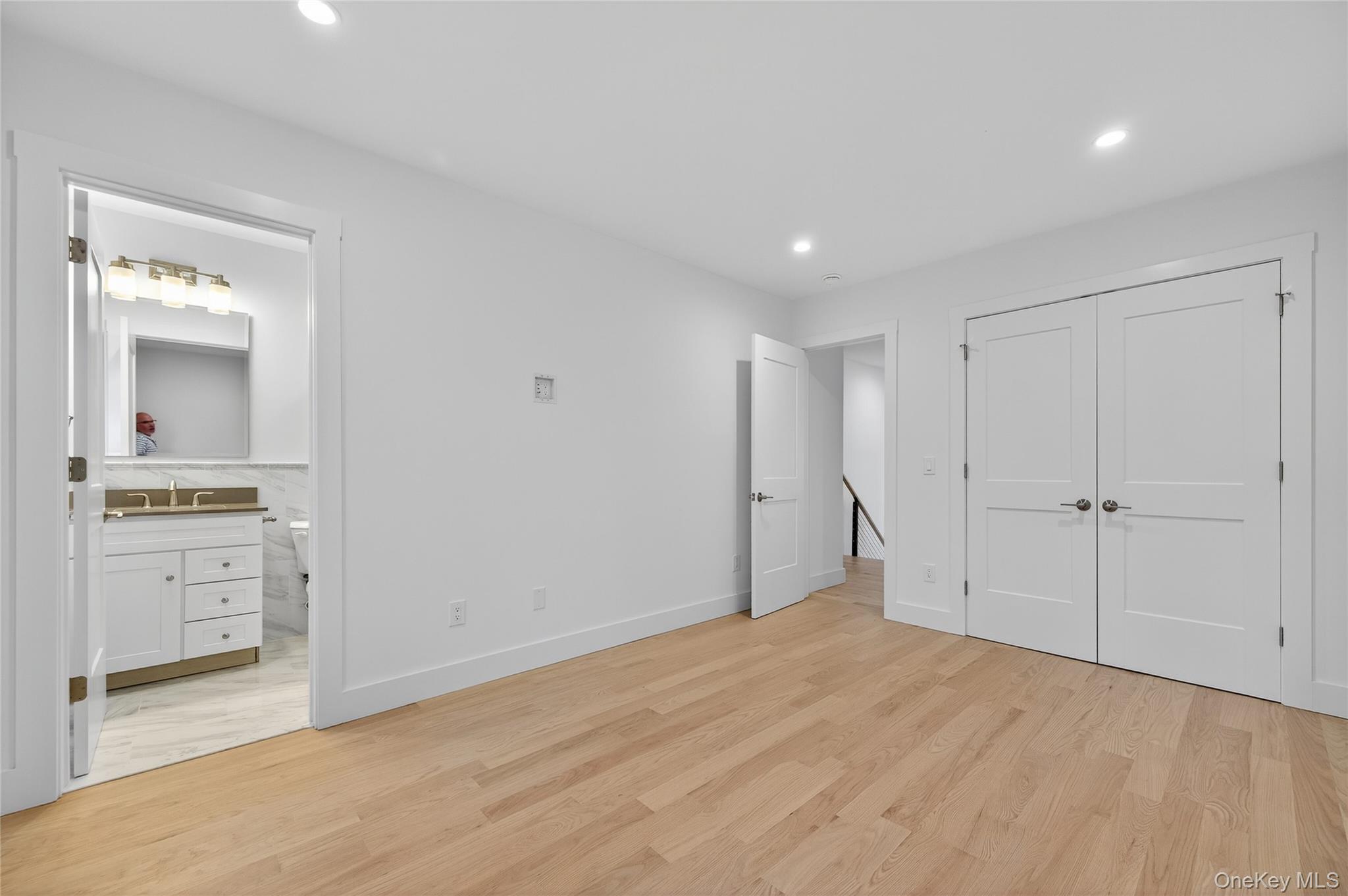 5 Pepperday Avenue, Port Washington, NY 11050