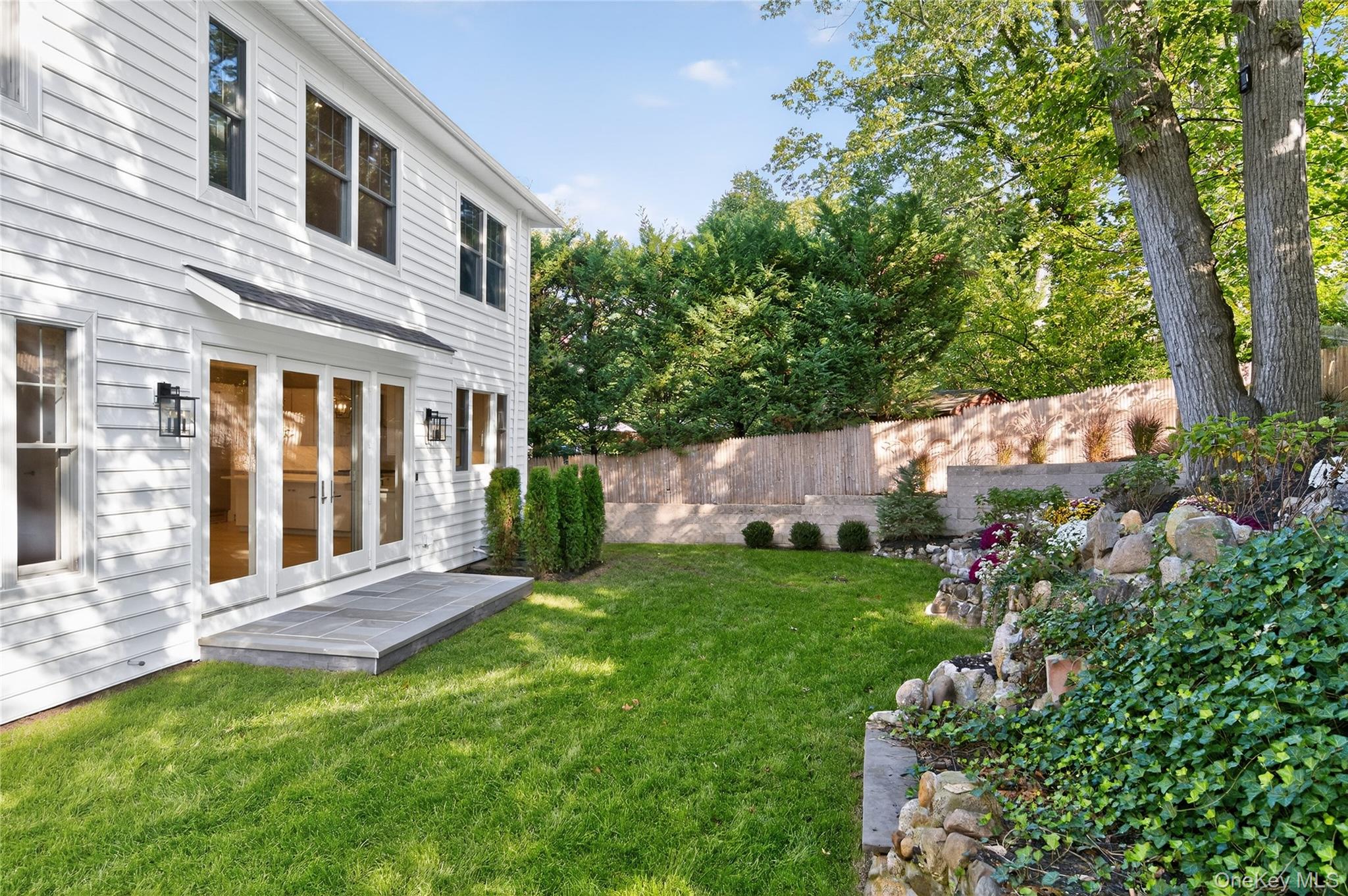 5 Pepperday Avenue, Port Washington, NY 11050