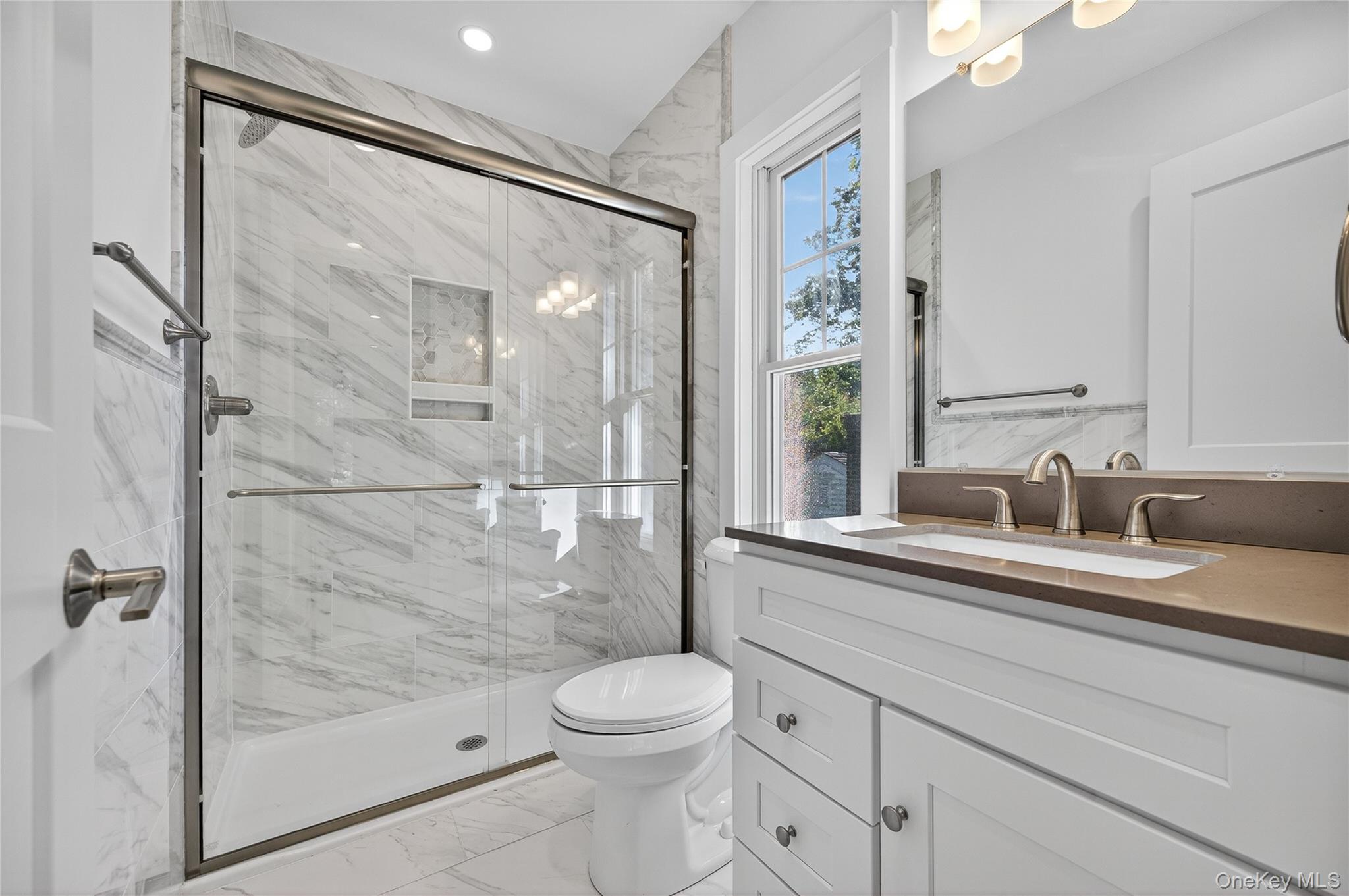 5 Pepperday Avenue, Port Washington, NY 11050