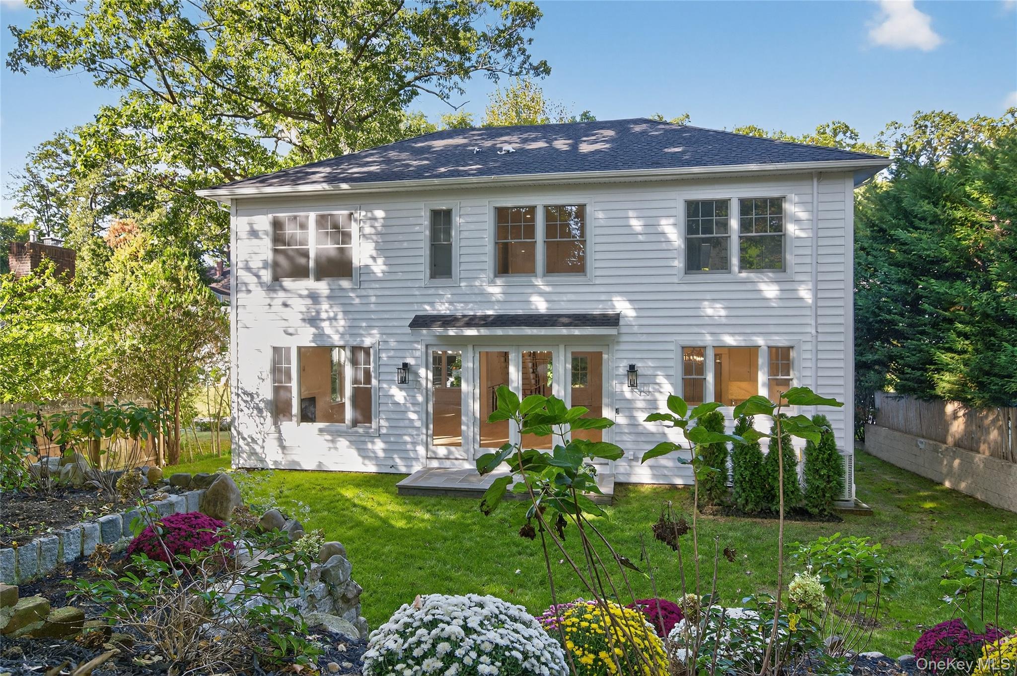 5 Pepperday Avenue, Port Washington, NY 11050