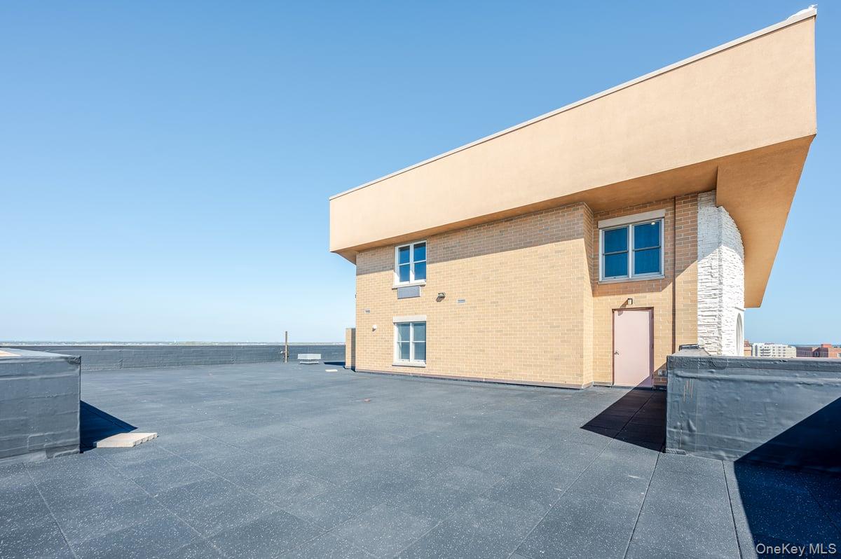 661 W Broadway # 403, Long Beach, NY 11561