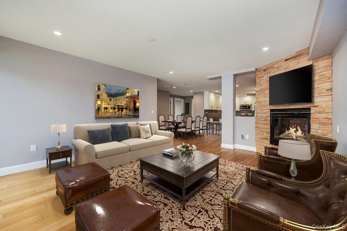 661 W Broadway # 403, Long Beach, NY 11561