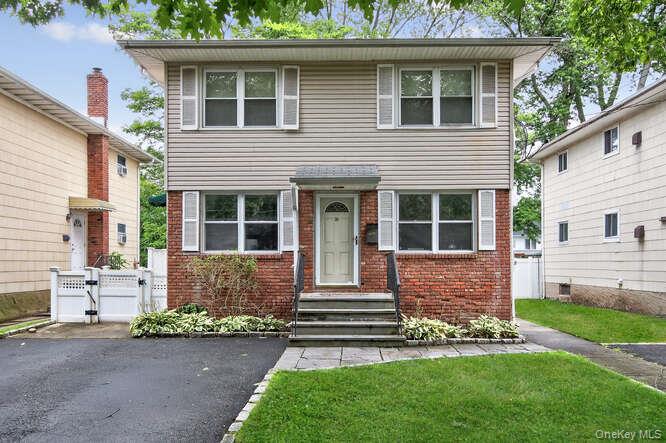 39 YENNICOCK, Port Washington, NY 11050