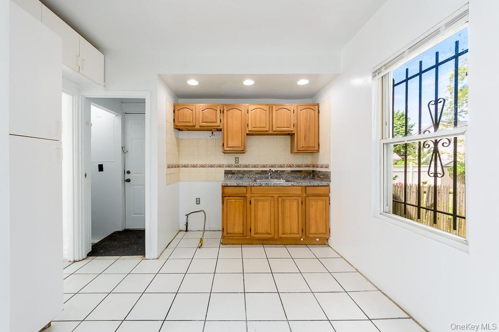 12251 Grayson Street, Springfield Gardens, NY 11413