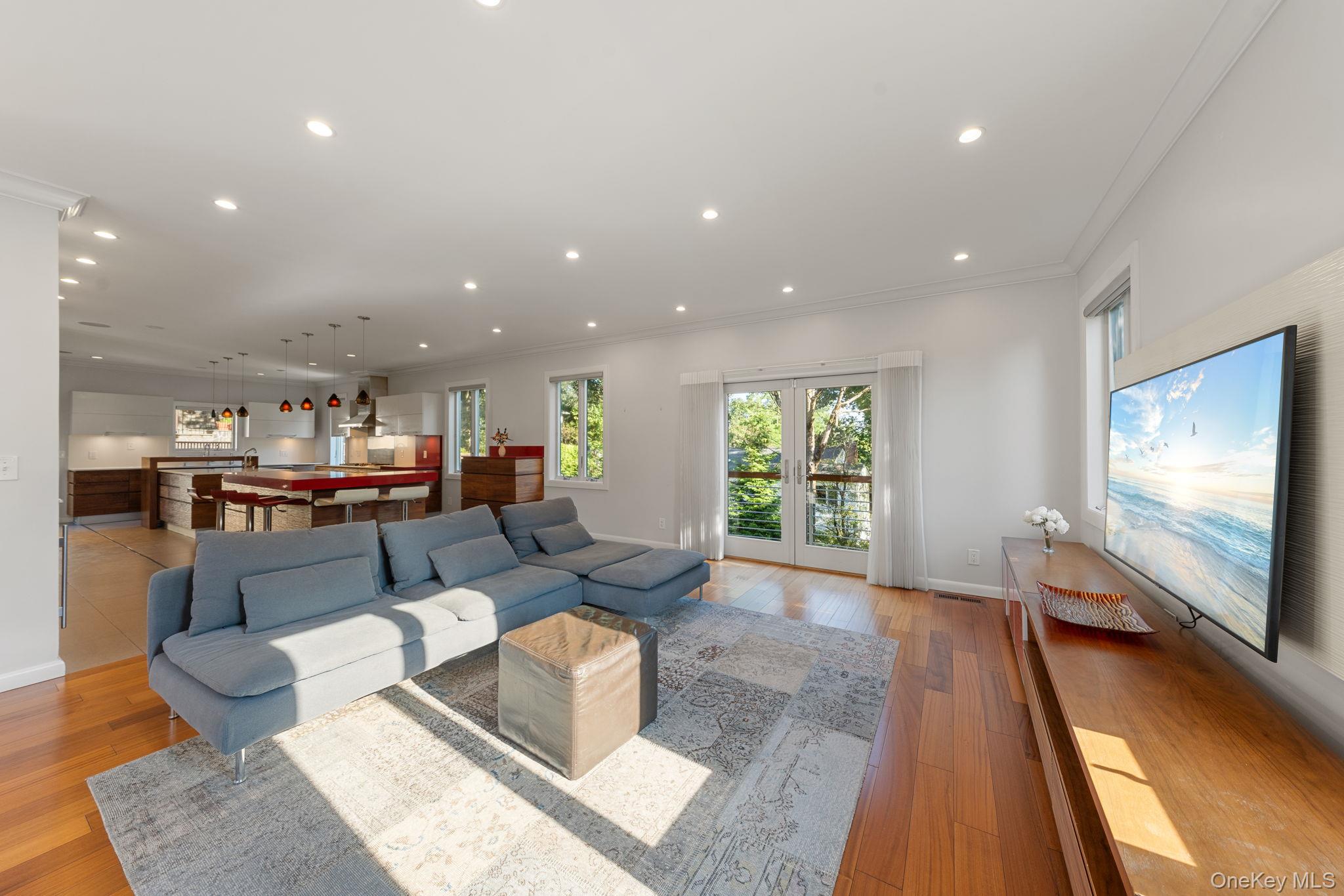 2 Hudson Street, Hastings-on-Hudson, NY 10706