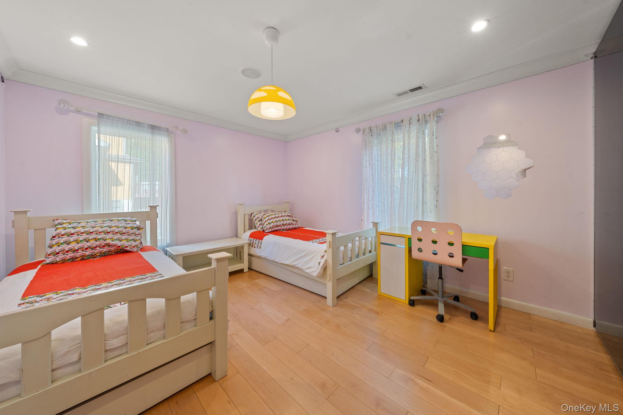 2 Hudson Street, Hastings-on-Hudson, NY 10706