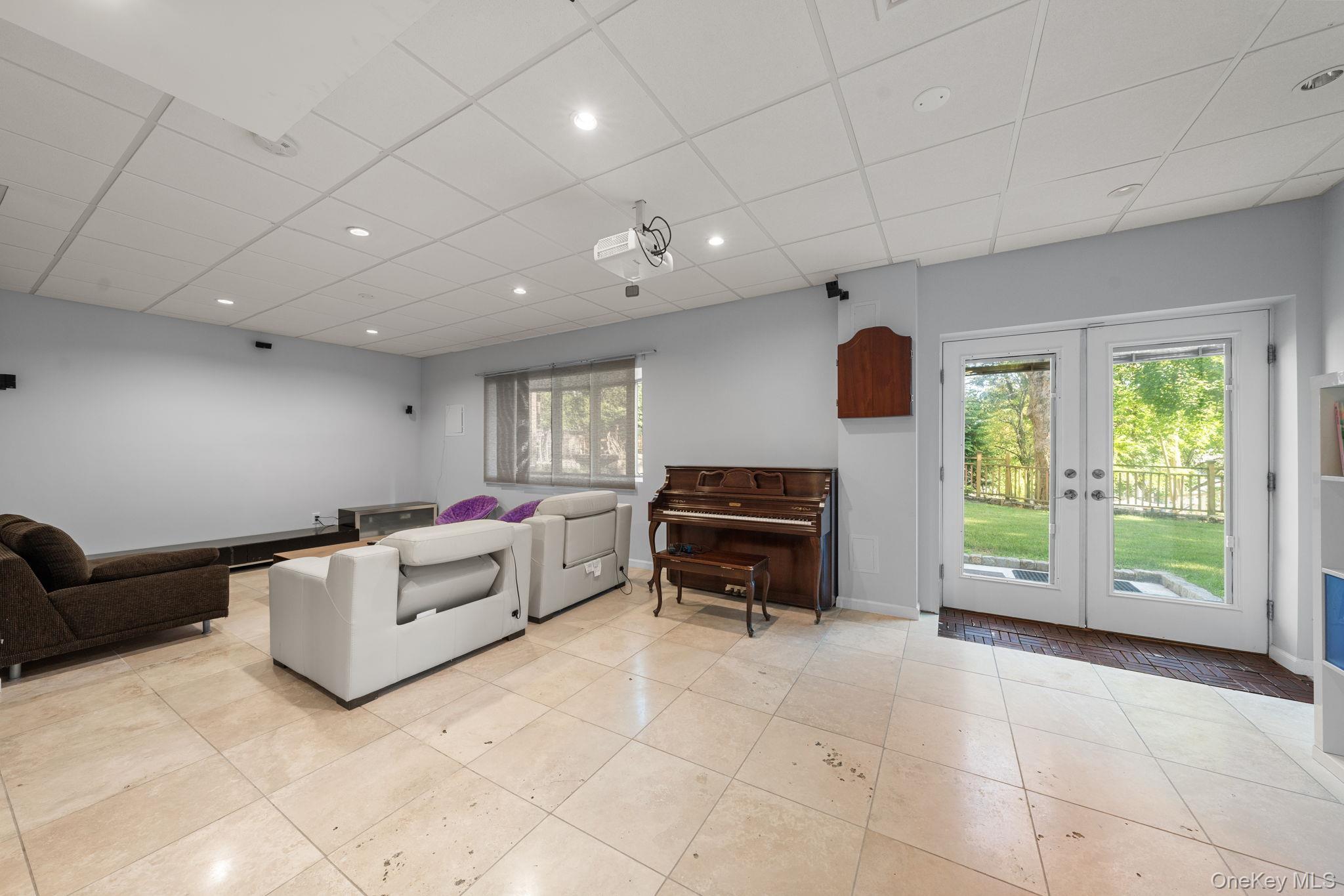 2 Hudson Street, Hastings-on-Hudson, NY 10706