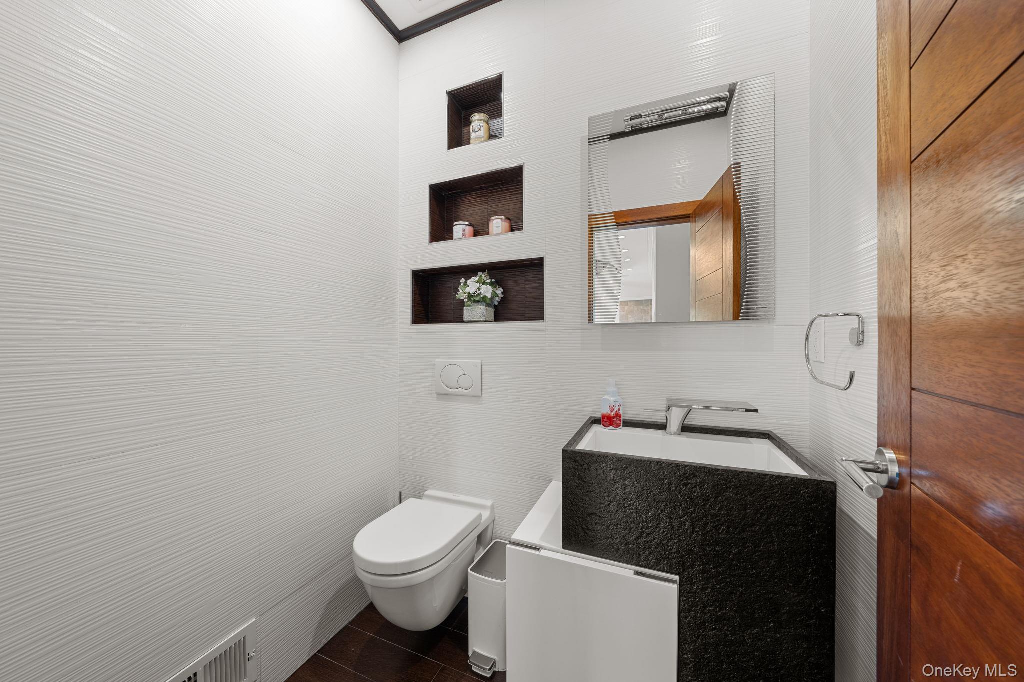 2 Hudson Street, Hastings-on-Hudson, NY 10706