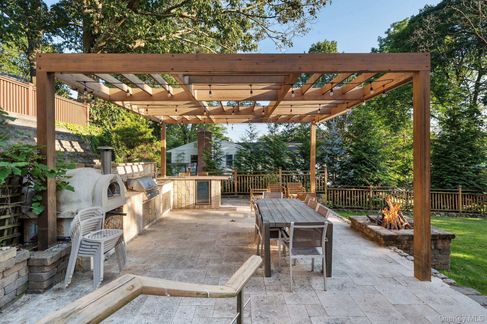 2 Hudson Street, Hastings-on-Hudson, NY 10706