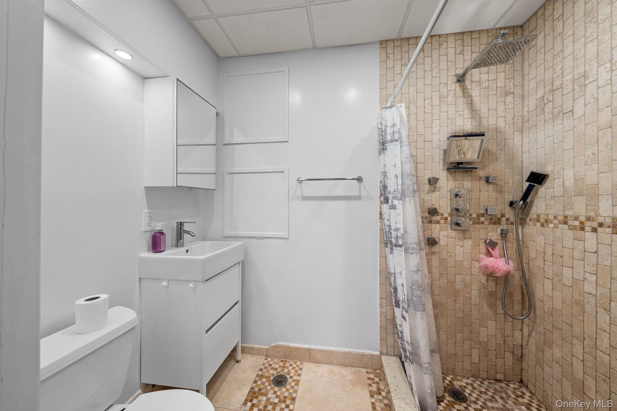 2 Hudson Street, Hastings-on-Hudson, NY 10706