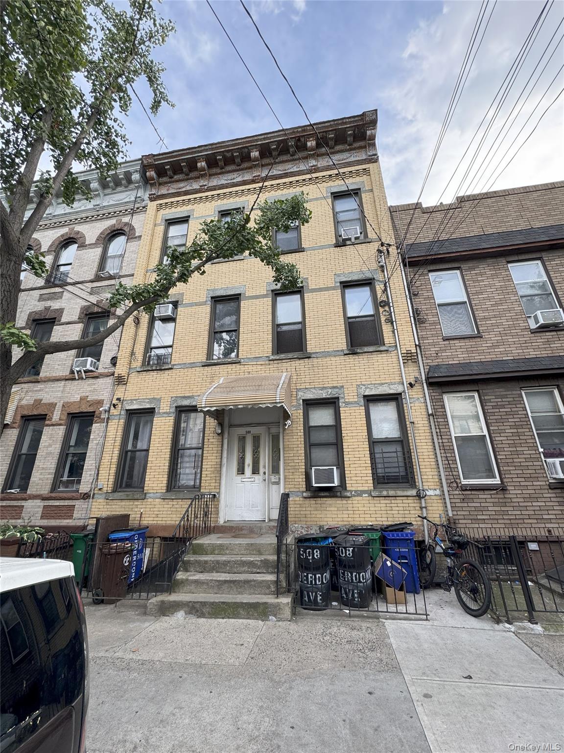 508 Onderdonk Avenue, Ridgewood, NY 11385