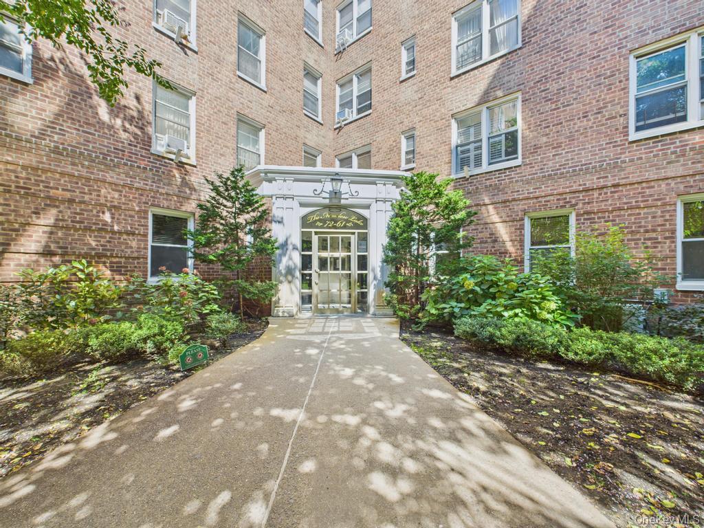 72-61 113th Street #2Z 113th Street # 2Z, Forest Hills, NY 11375