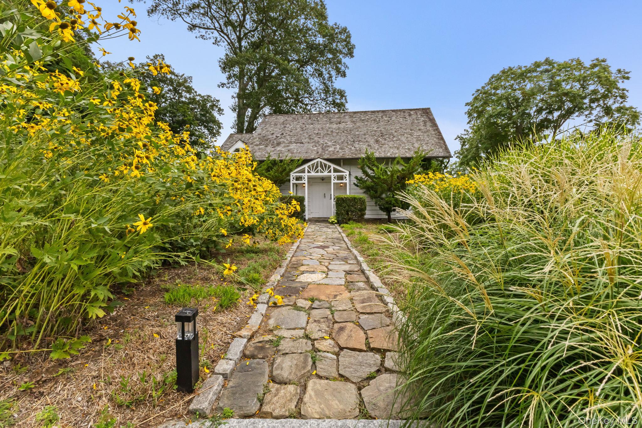 20 Old Post Road # Cottage, Bedford Corners, NY 10549