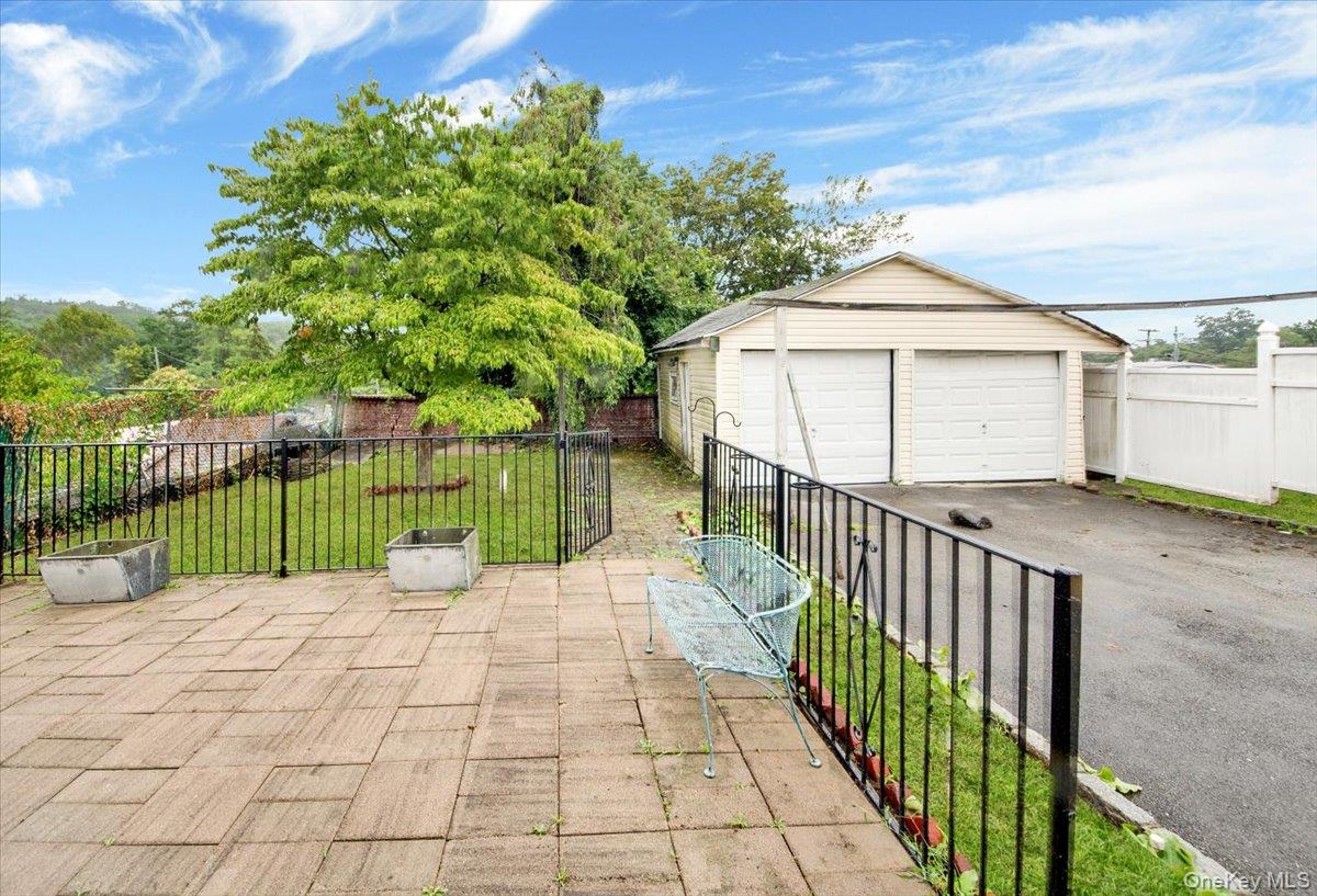 5 Ashland Street, New Rochelle, NY 10801