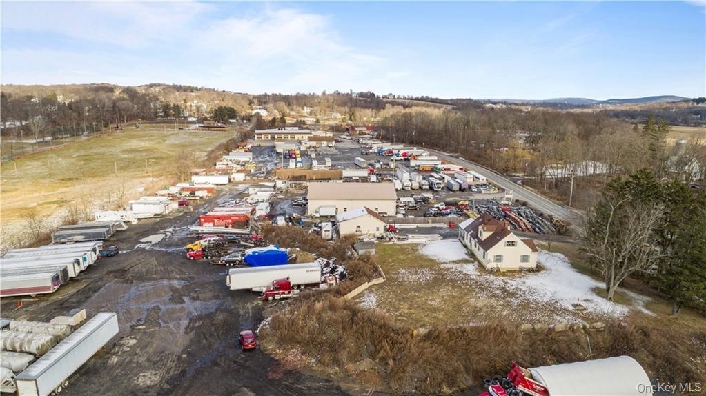 4428 State Route 94, Florida, NY 10921