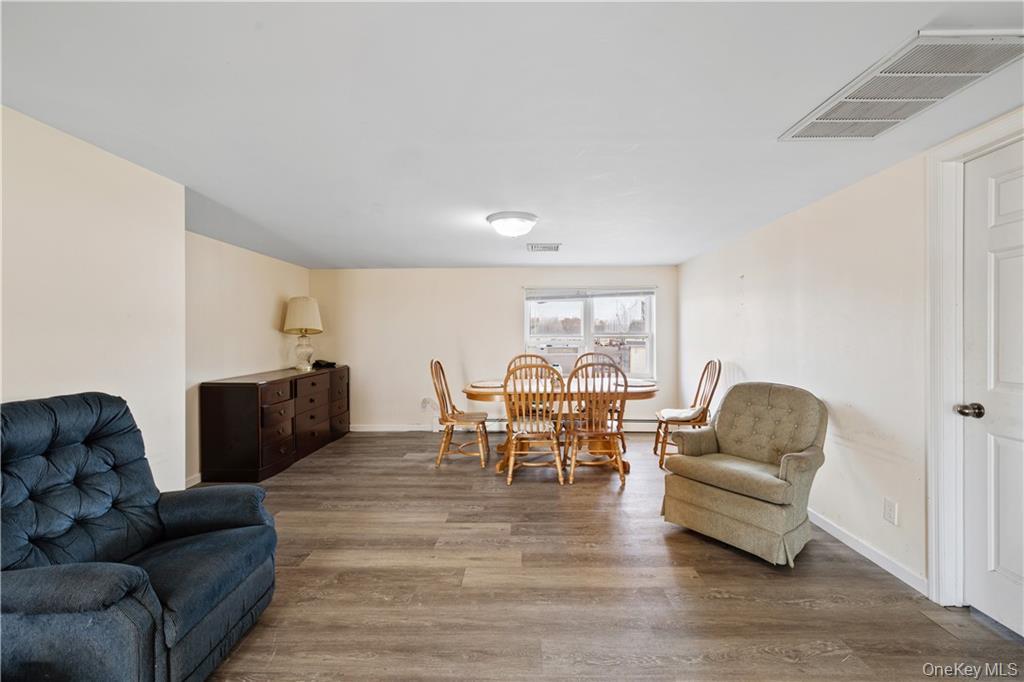 4428 State Route 94, Florida, NY 10921