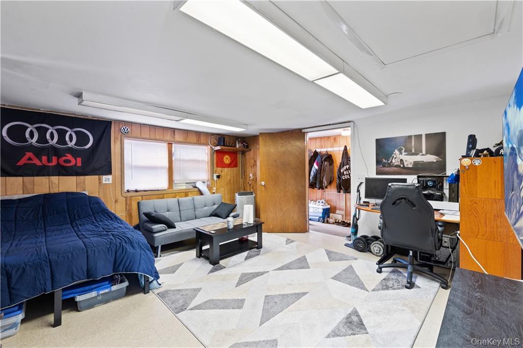 4428 State Route 94, Florida, NY 10921