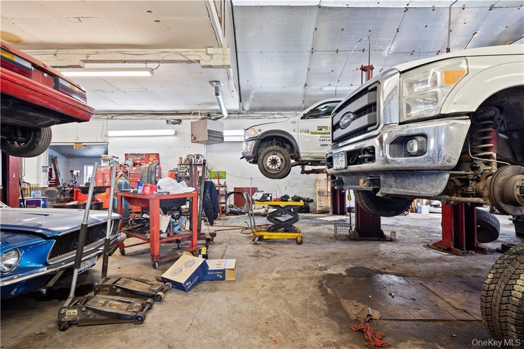 4428 State Route 94, Florida, NY 10921