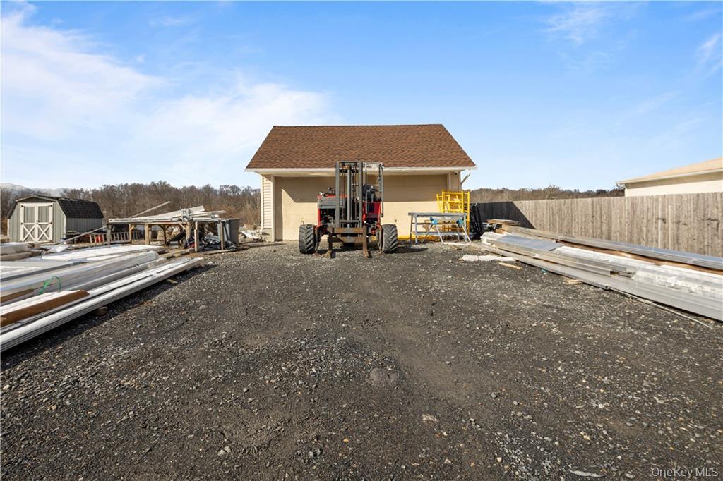 4428 State Route 94, Florida, NY 10921