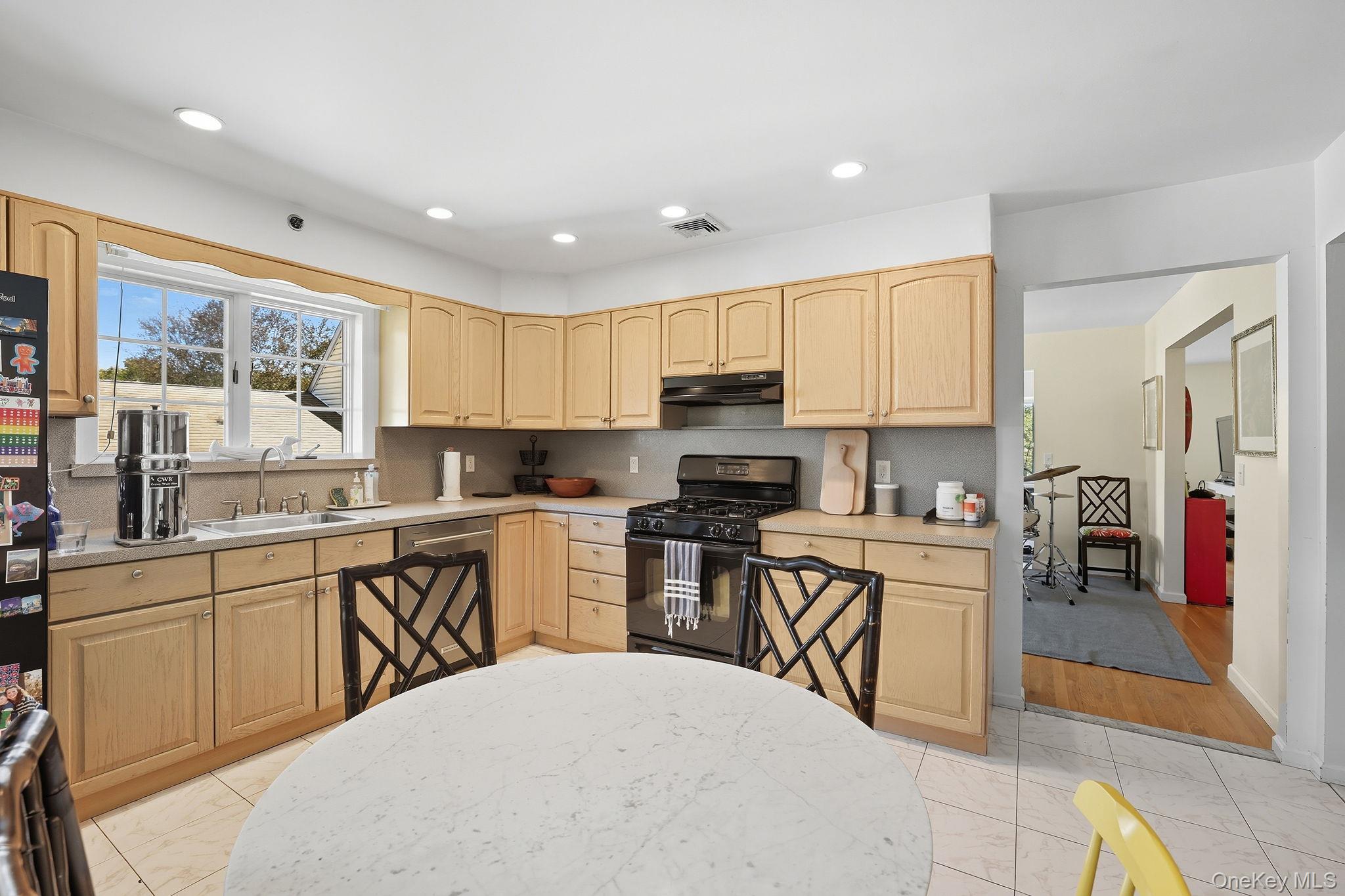 53 Prince Street, Hastings-on-Hudson, NY 10706