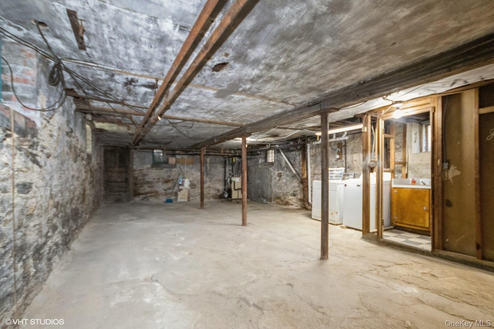 4261 Byron Avenue, Bronx, NY 10466