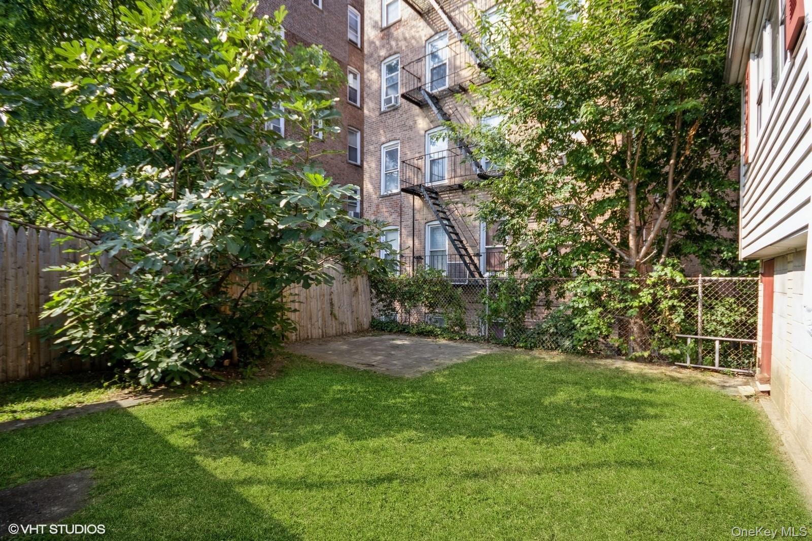 4261 Byron Avenue, Bronx, NY 10466