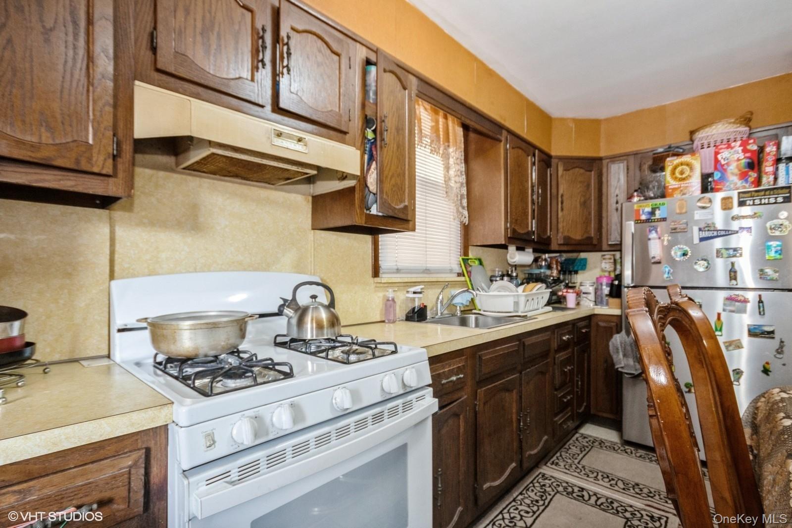 4261 Byron Avenue, Bronx, NY 10466