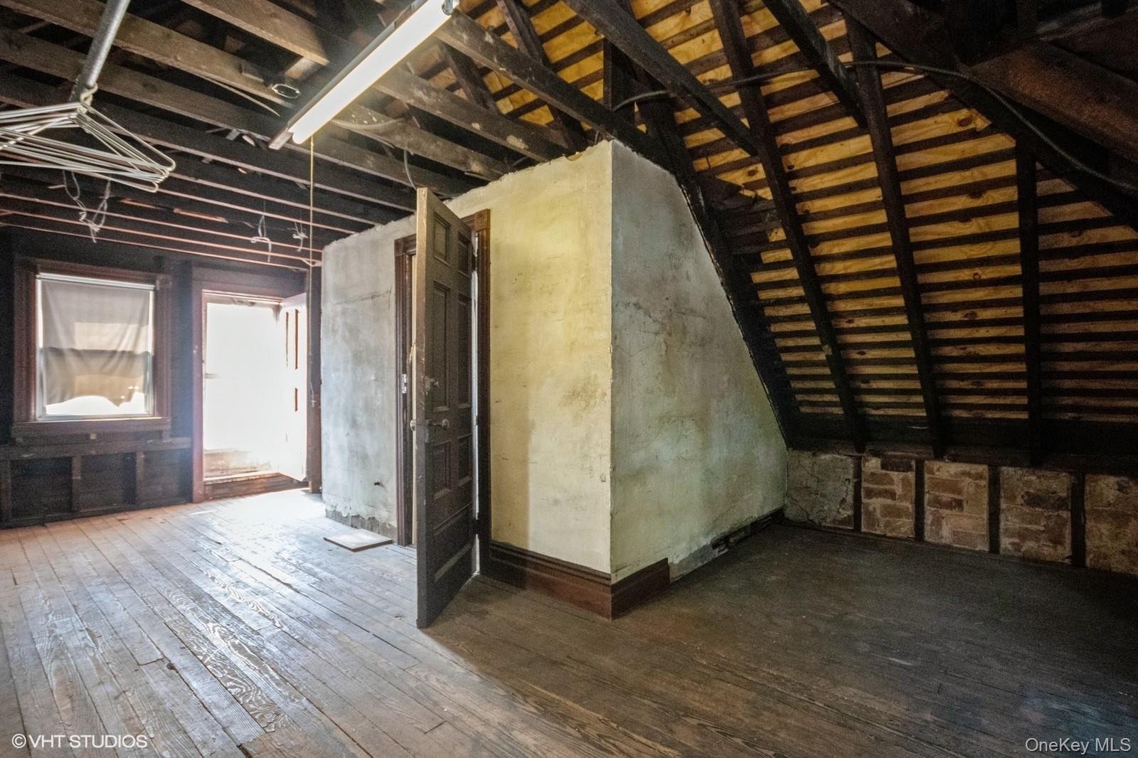 4261 Byron Avenue, Bronx, NY 10466