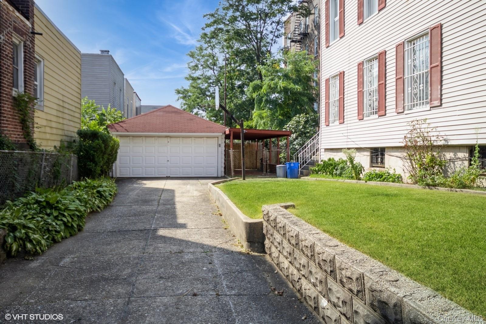 4261 Byron Avenue, Bronx, NY 10466