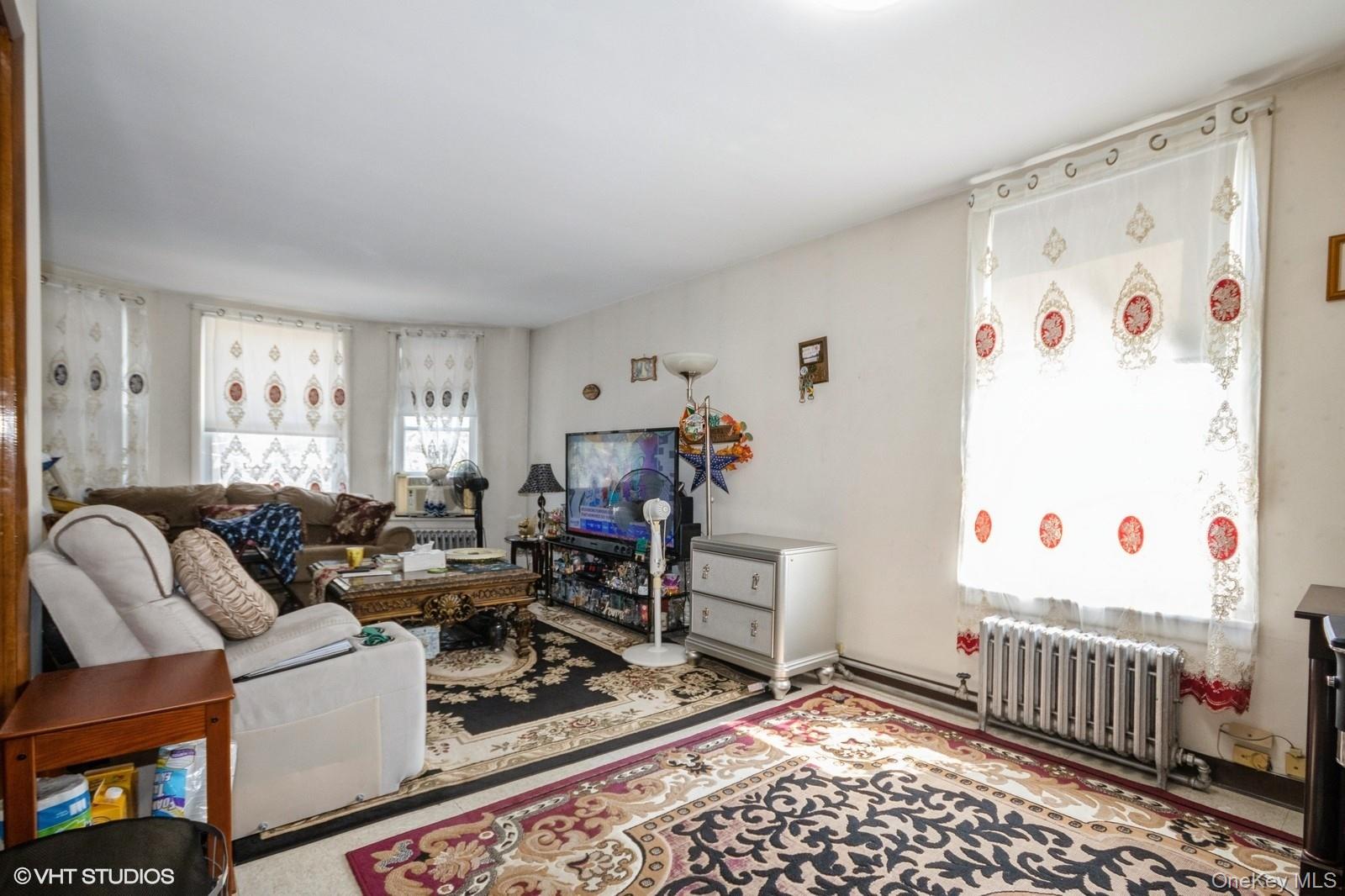 4261 Byron Avenue, Bronx, NY 10466