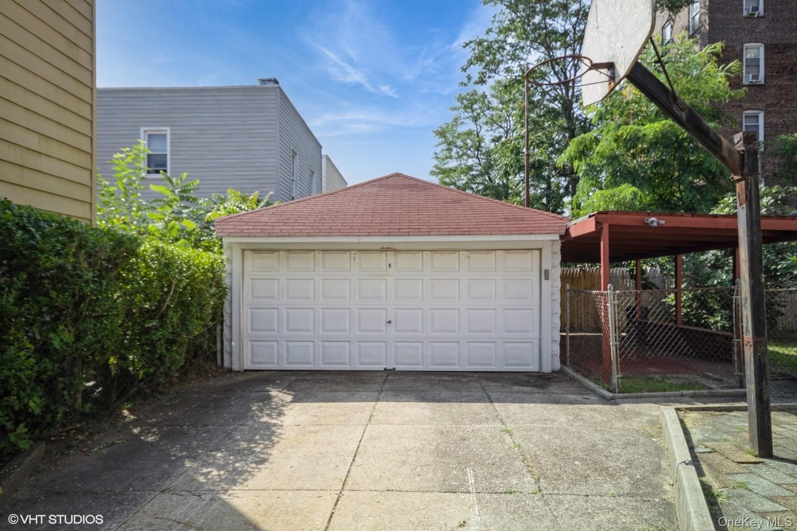 4261 Byron Avenue, Bronx, NY 10466