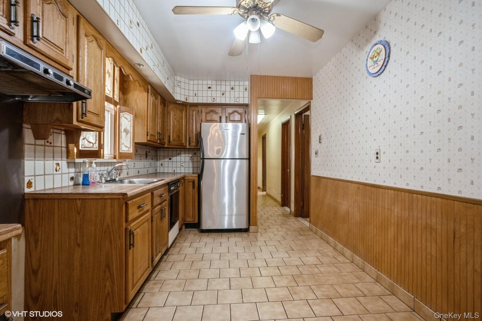 4261 Byron Avenue, Bronx, NY 10466