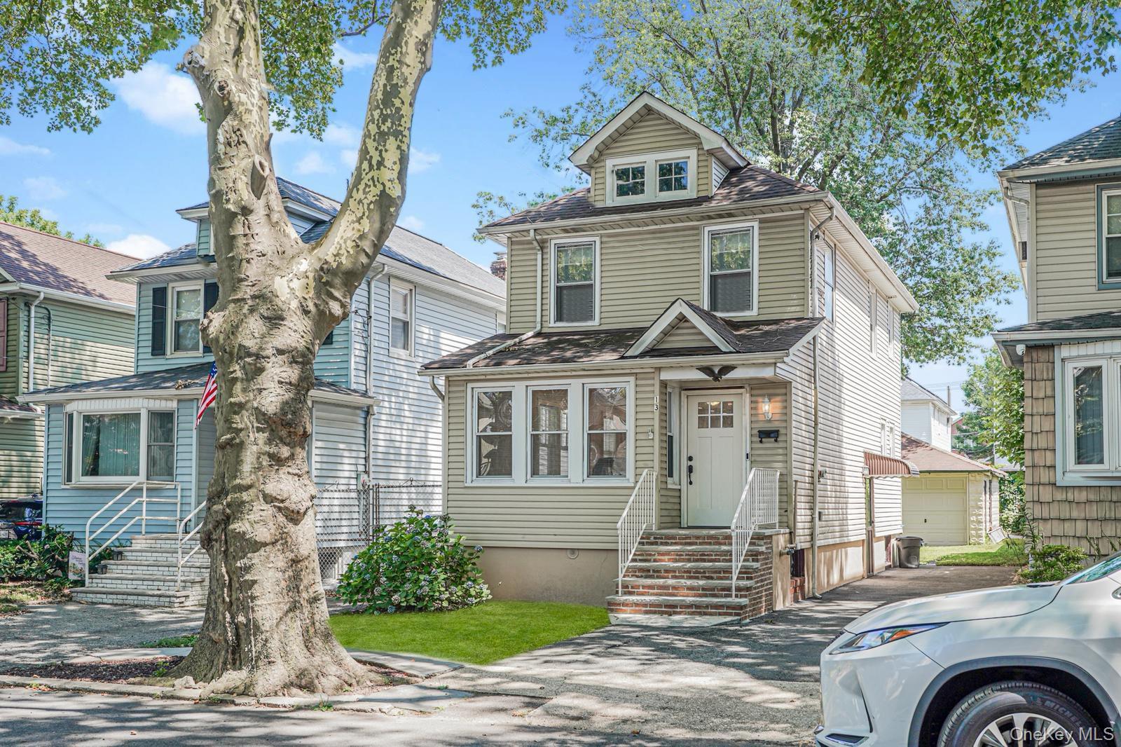 13 Hawthorne Avenue, Staten Island, NY 10314